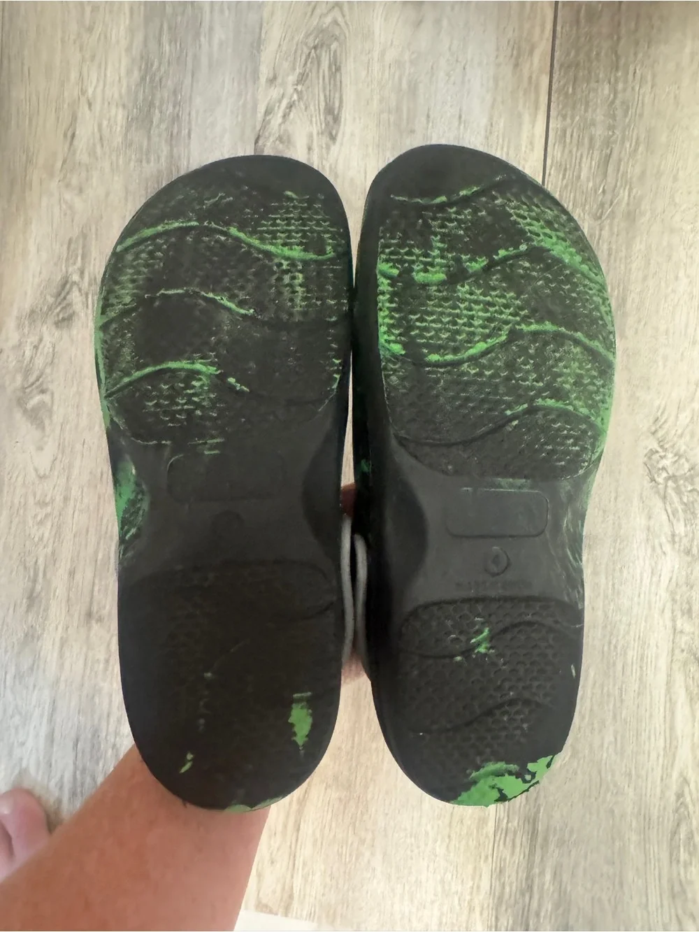 Minecraft Kids Green & Black Slip-On Sandals